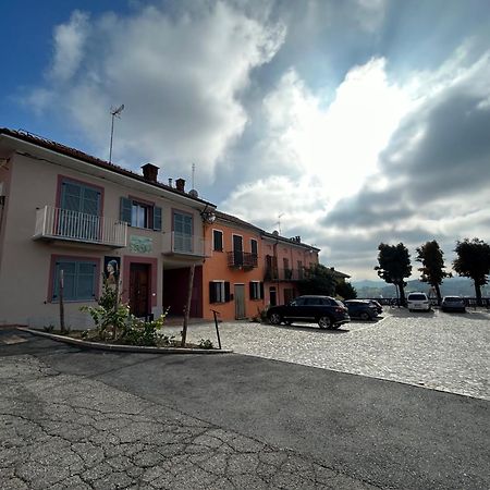 L'Incanto Casa Vacanze Montegrosso d'Asti Luaran gambar