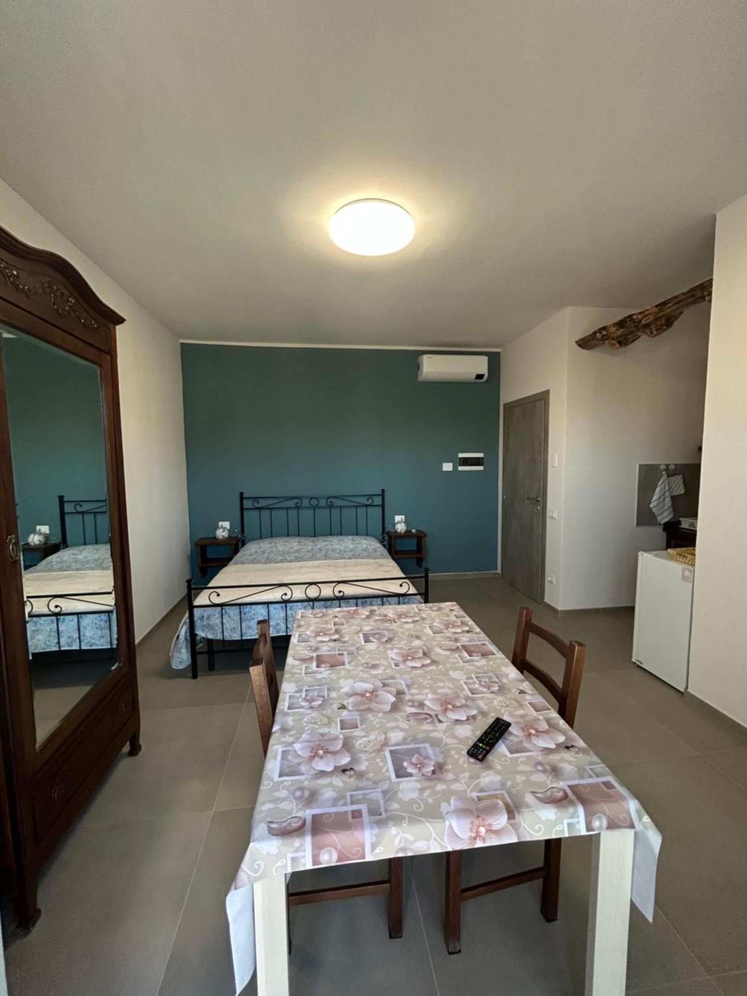 L'Incanto Casa Vacanze Montegrosso d'Asti Luaran gambar