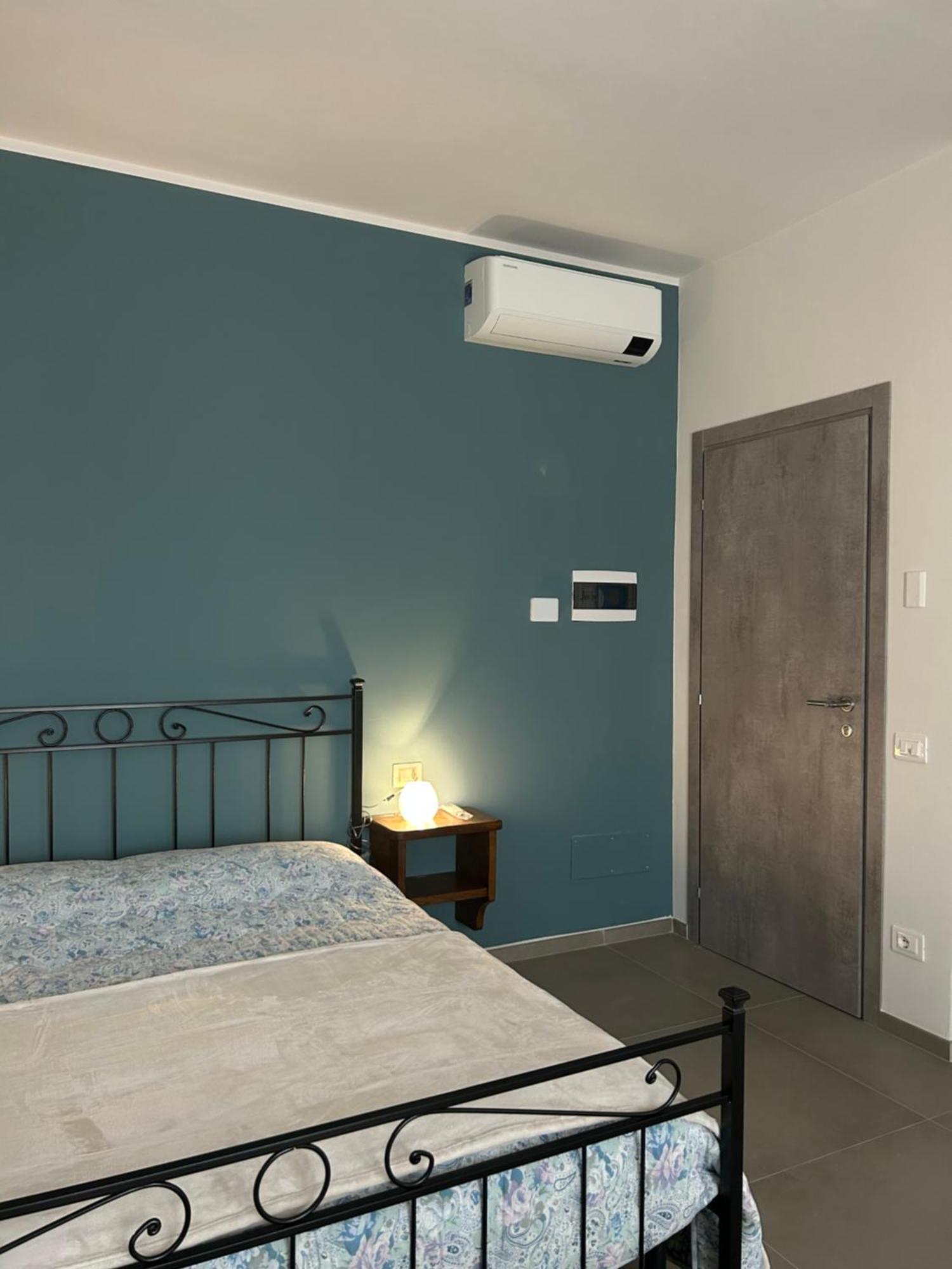 L'Incanto Casa Vacanze Montegrosso d'Asti Luaran gambar