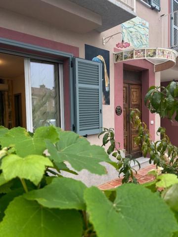 L'Incanto Casa Vacanze Montegrosso d'Asti Luaran gambar